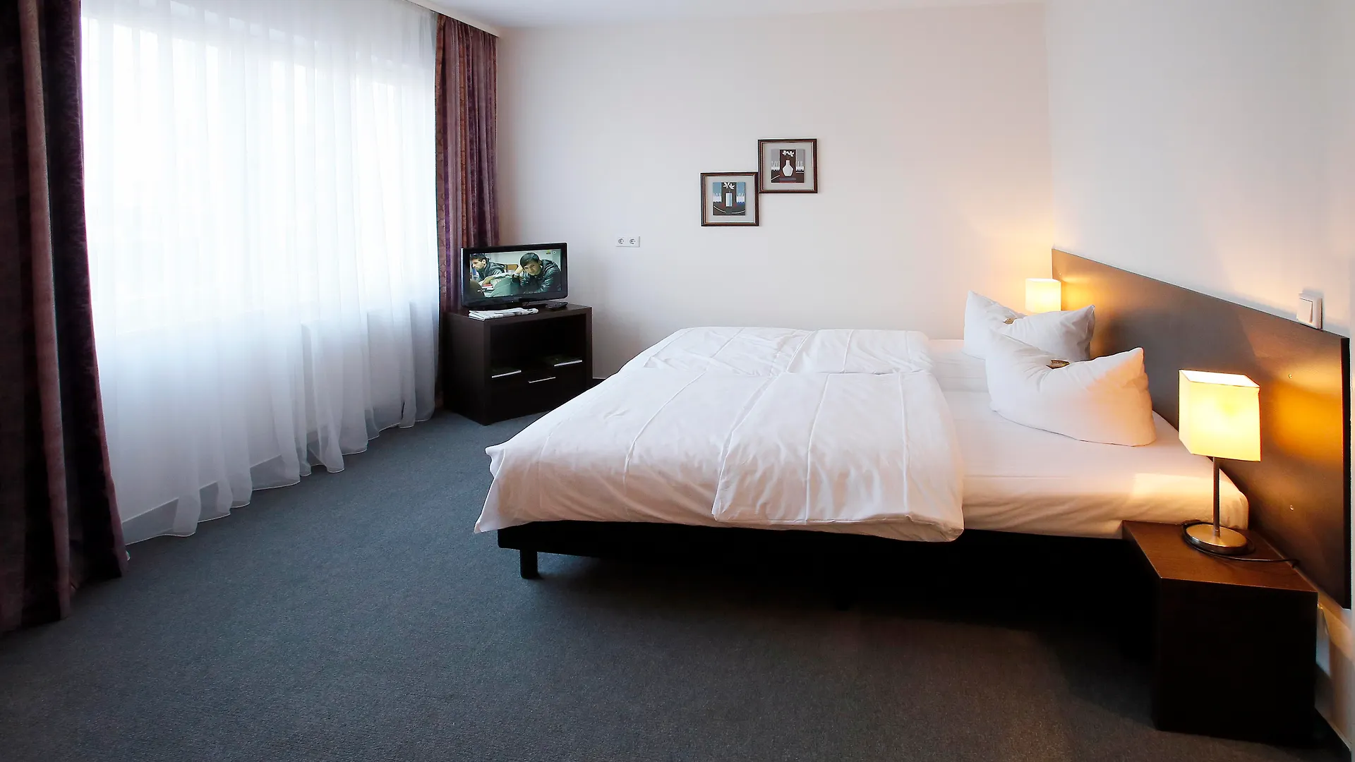 Hotel Luetzow Berlin 3*,  Germany