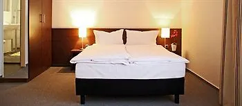 Hotel Luetzow Берлин 3*,