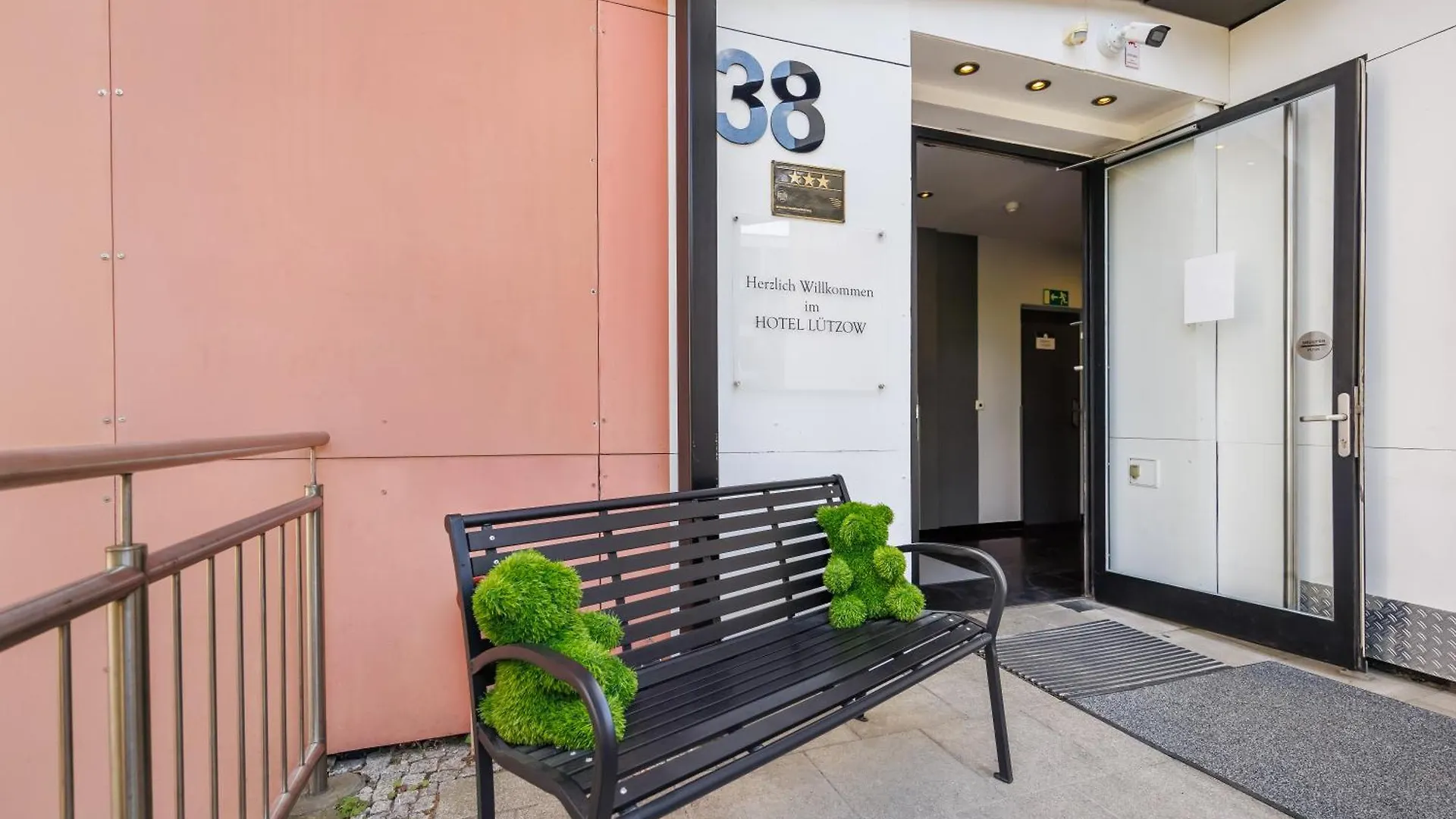 ***  ברלין Hotel Luetzow גרמניה